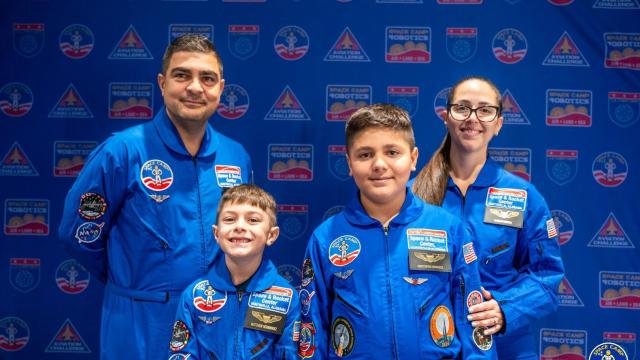 Family enjoying Family Space Camp